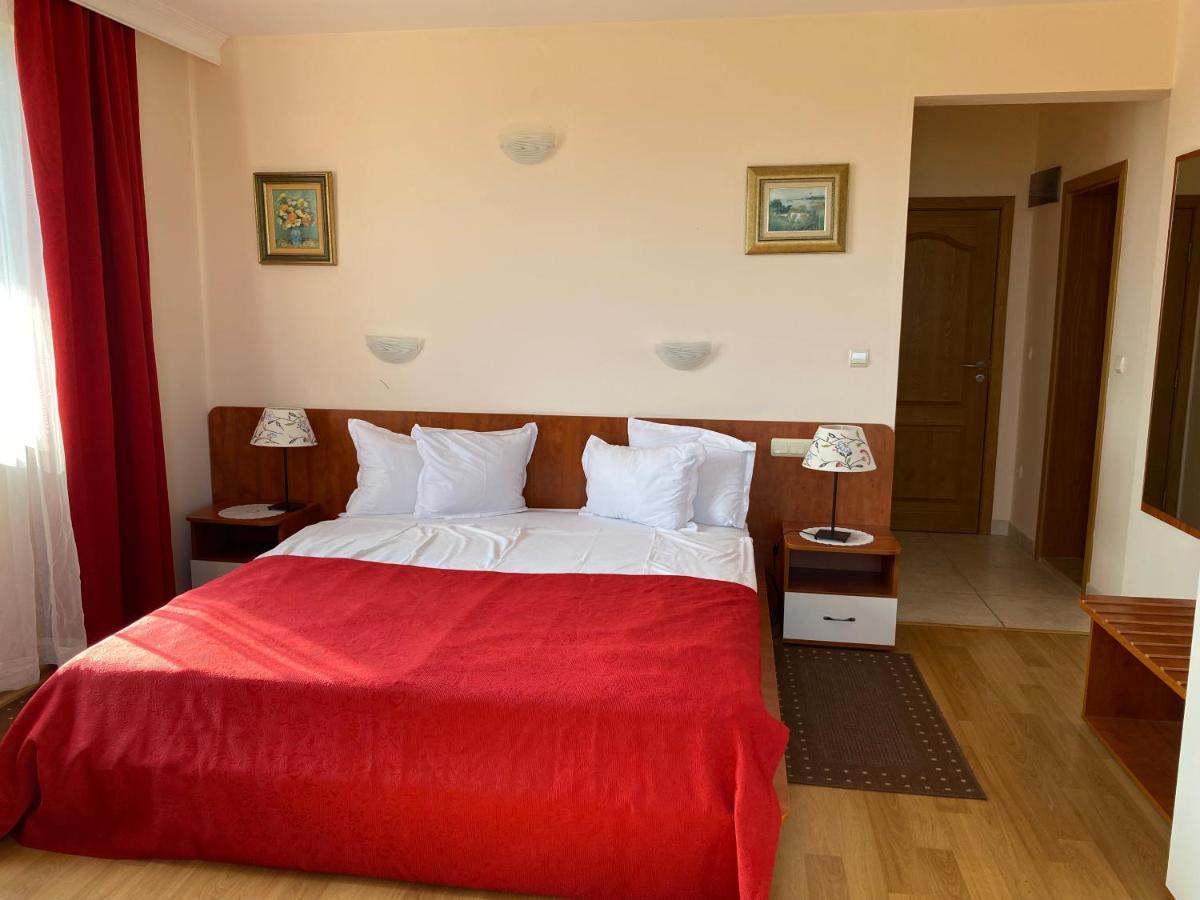 Guest House Golden Flake 4Km From Bolata Beach Bulgarevo Ngoại thất bức ảnh